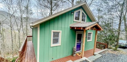 308 Hemlock Road, Banner Elk