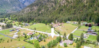 8125 Icicle Road, Leavenworth