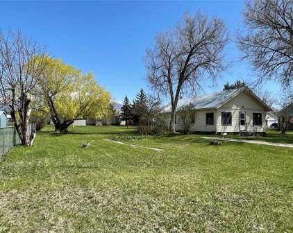 416 1st Avenue, Saint Ignatius