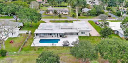 621 E Tropical Way, Plantation