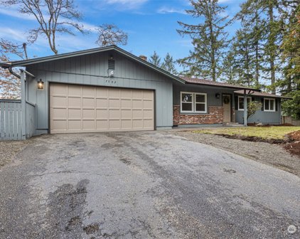 7502 66th Avenue W, Lakewood
