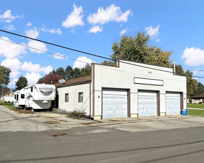104 E Market, Rock City