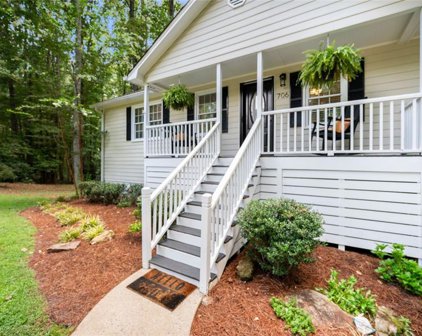706 Willowbrook Lane, Woodstock