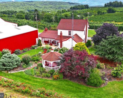 30 Middle Rd, Biglerville