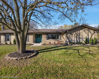53103 SCENIC, Shelby Twp
