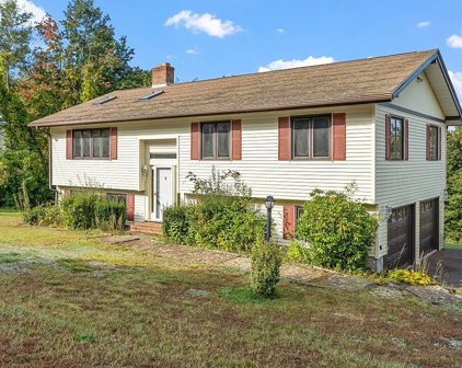 21 Lindsay Ln, Athol