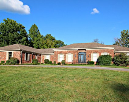264 Mill Circle Dr, Shelbyville