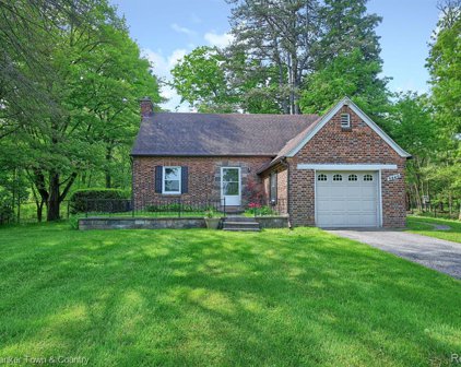 9840 HYNE, Brighton Twp
