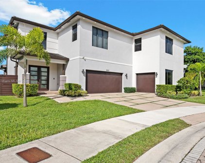 9121 Nw 161st Ter, Miami Lakes