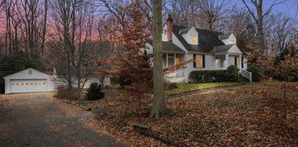 5012 Montgomery St, Annandale