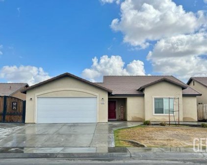 416 Calle Morris, Delano