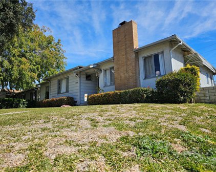 2066 Crestlake Avenue, South Pasadena
