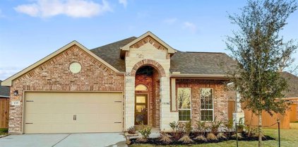 135 Water Grass Trail, Clute