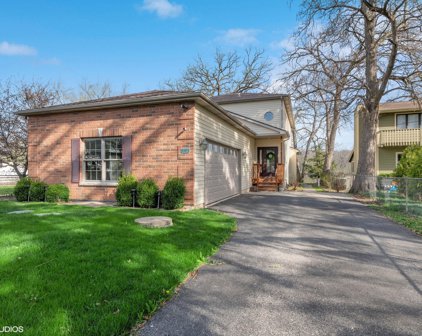 3120 E Bend Drive, Algonquin