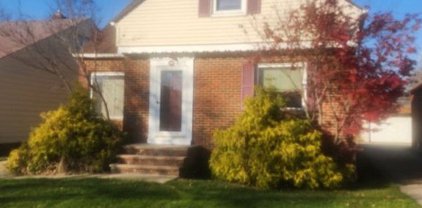 4077 Stonehaven Road, South Euclid