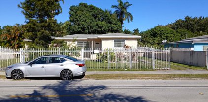 119 Nw 83rd St, Miami