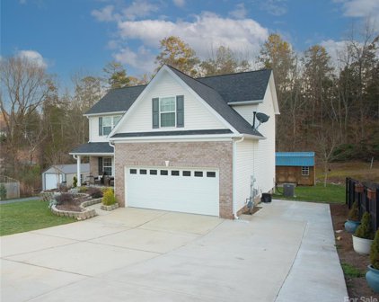 1038 Arrowhead Se Drive, Concord