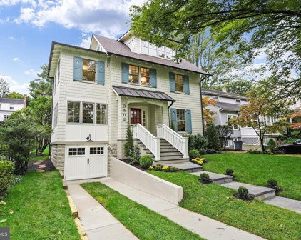 3502 Taylor St, Chevy Chase