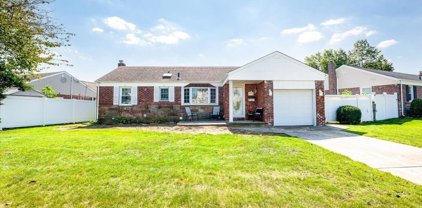 727 Cypress Drive, Franklin Square