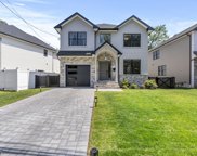 51 Claverack Rd, Clifton City image