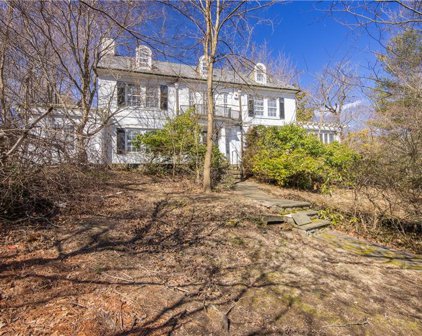 101 Warwick Road, Yonkers