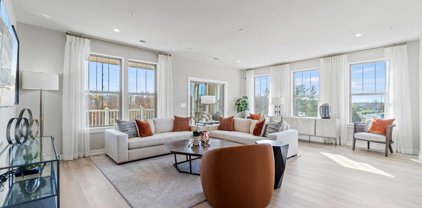 219 Park Central Ter, Manassas Park