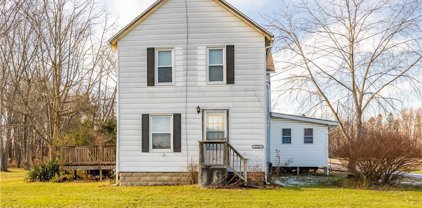 2350 Center Road, Avon