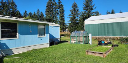 95691 SAUNDERS CREEK RD, Gold Beach