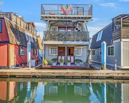 2394 Mariner Square Drive  C3, Alameda