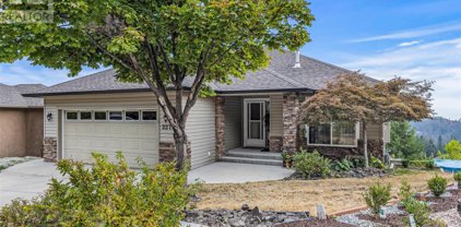 2270 Shannon Heights Court, West Kelowna