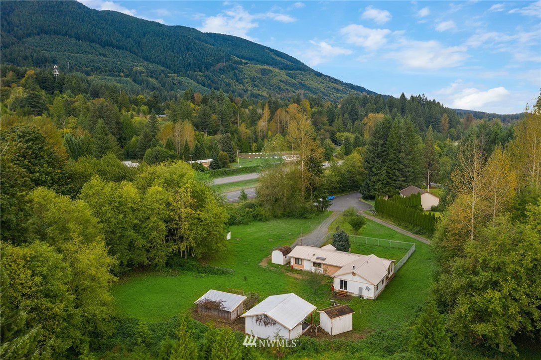 13208 412th Way SE, North Bend MLS 1512742 Skyline Properties, Inc