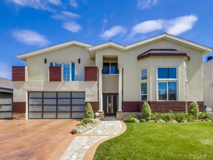 12102 Reagan Street, Los Alamitos