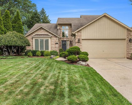 35360 WELLSTON, Sterling Heights