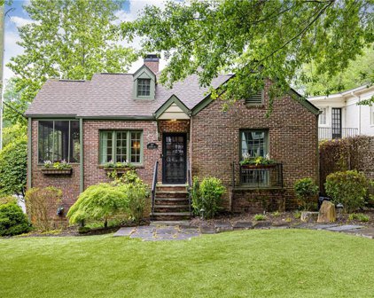 237 Peachtree Ne Way, Atlanta