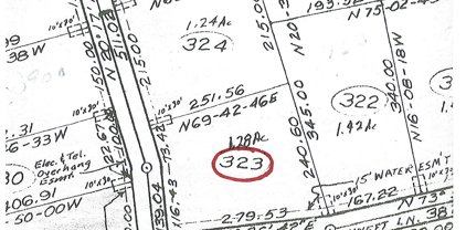 323 Bittersweet Ln, La Grange