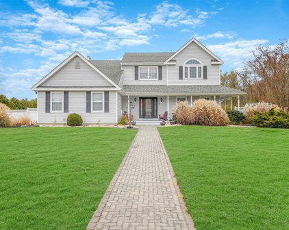 1 Bridget Drive, Manorville