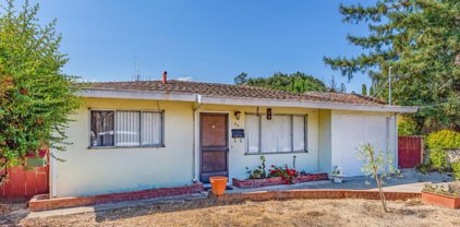 83 Centre ST, Mountain View