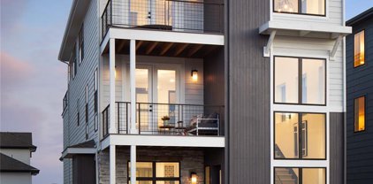 6024 N Orleans Street, Aurora