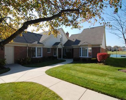 1346 Village Drive Unit #1346, Arlington Heights
