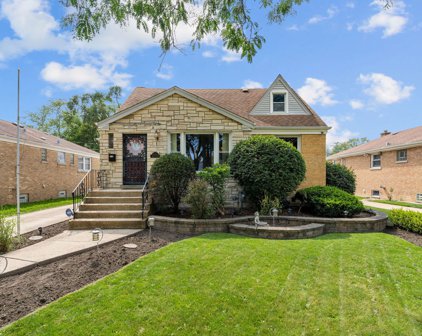 2252 S 5Th Avenue, North Riverside