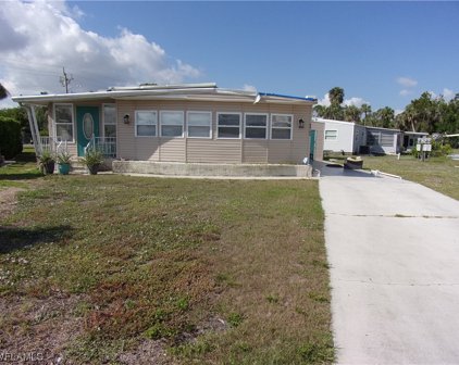 5745 Captain John Smith Loop, North Fort Myers