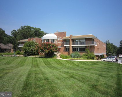 8136 Old Keene Mill Rd. Unit #B205, Springfield