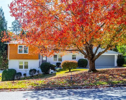 55 Silverwood Road, Sandy Springs