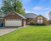 102 Lakeway Dr, Whitehouse image