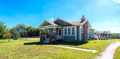 12215 Clyde Carnes Road, Farmington