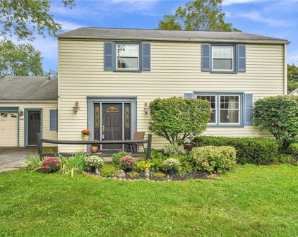 5447 S Abbott  Road, Orchard Park-146089