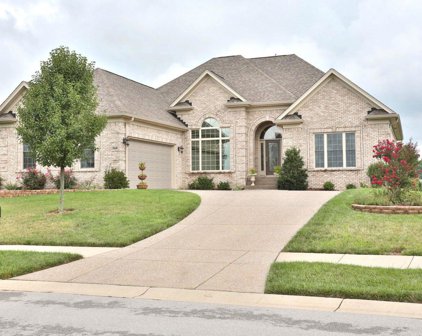 668 Ashbourne Dr, Shelbyville