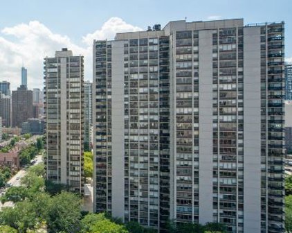 1460 N Sandburg Terrace Unit #804, Chicago
