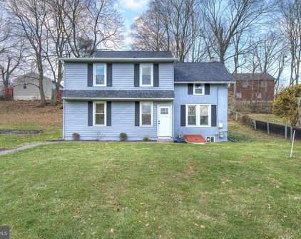 10 N 2nd St, Perkasie