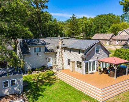 1633 Lowe Drive, Algonquin